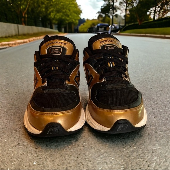 New Balance 2001 running shoes black/white/golden bronze ELITE EDITION - Picture 12 of 16
